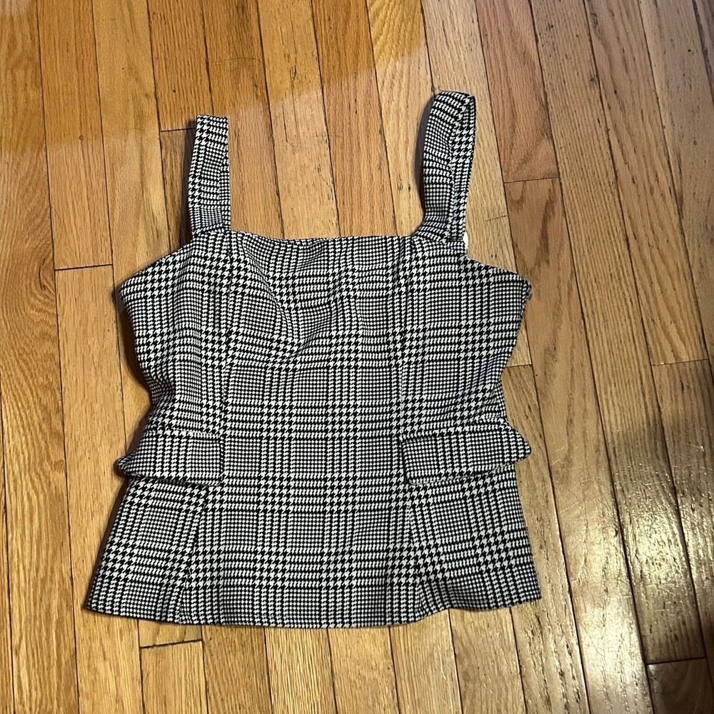 Forever 21 Black Plaid Cropped‎ Sleeveless Blouse with Adjustable Straps Size L